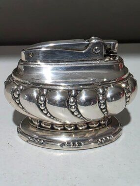 Vintage Ronson Crown Silver-Plated Table Lighter